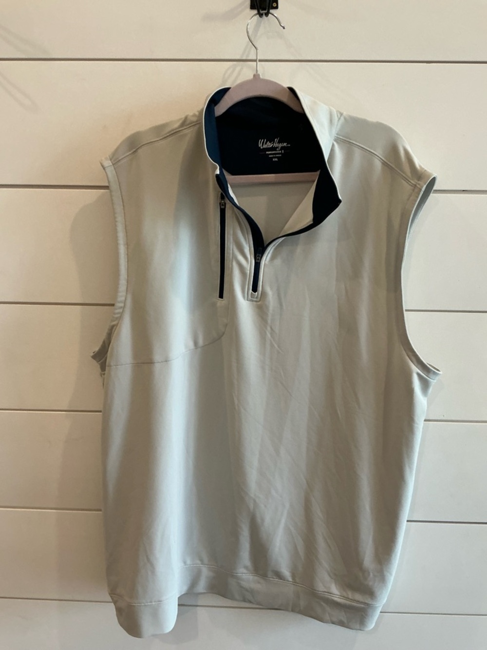 Walter Hagen Light Gray and Navy Performance Pullover